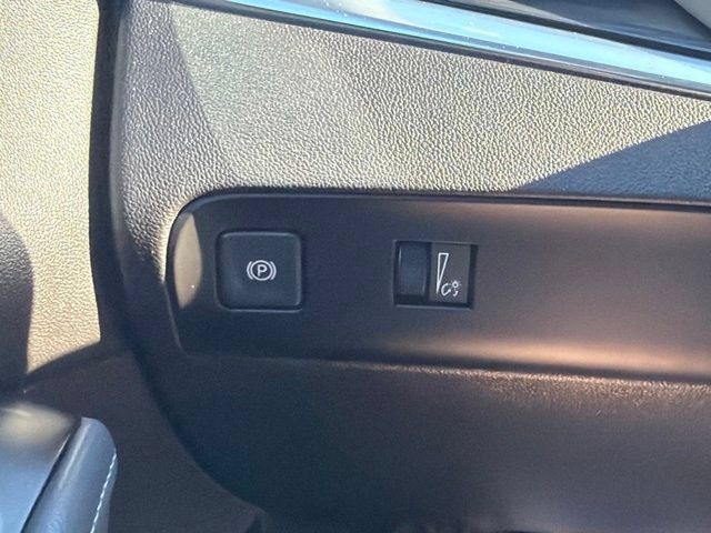 Used 2023 Buick Enclave Essence w/ Experience Buick Package AWD/4WD image 38