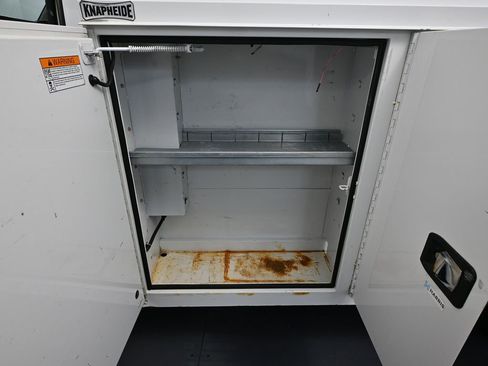 Used 2017 Chevrolet Express 3500 image 34