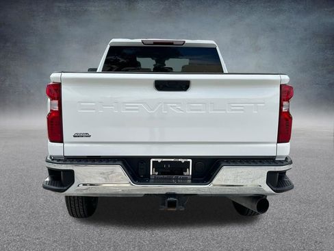 Used 2025 Chevrolet Silverado 2500 LT w/ Convenience Package image 5