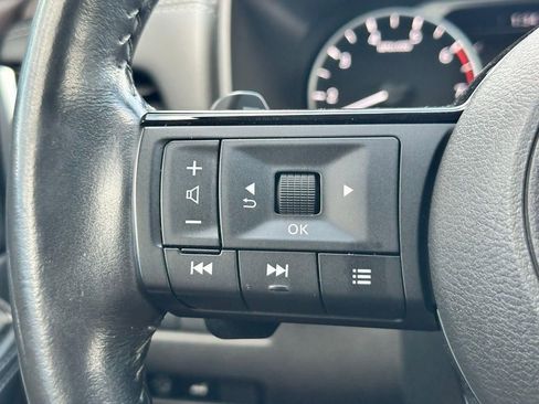 Used 2023 Nissan Rogue SL w/ SL Premium Package image 17