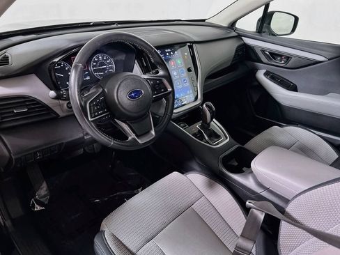 Used 2024 Subaru Outback Premium AWD/4WD image 9