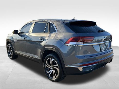 Used 2023 Volkswagen Atlas Cross Sport SEL image 3
