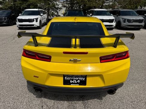 Used 2017 Chevrolet Camaro SS RWD image 6