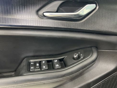 Used 2025 Jeep Grand Cherokee Altitude image 20