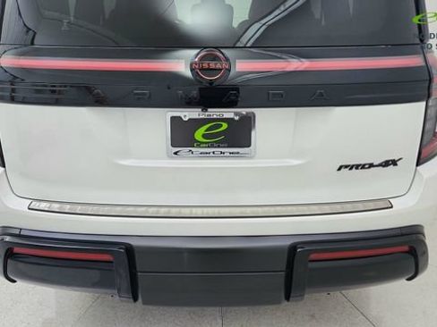 Used 2026 Nissan Armada PRO-4X w/ Captain's Chari Seat Package AWD/4WD image 11