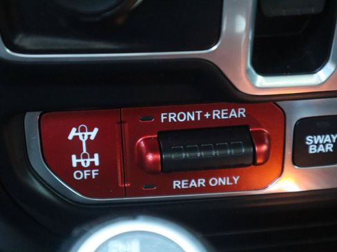 Used 2018 Jeep Wrangler Unlimited Rubicon AWD/4WD image 90