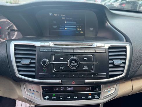 Used 2013 Honda Accord LX image 12