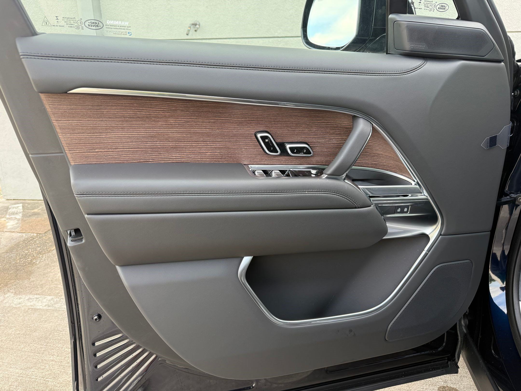 New 2026 Land Rover Range Rover SE AWD/4WD image 13