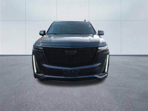 Used 2023 Cadillac Escalade Sport Platinum w/ LPO, ONYX Package image 5