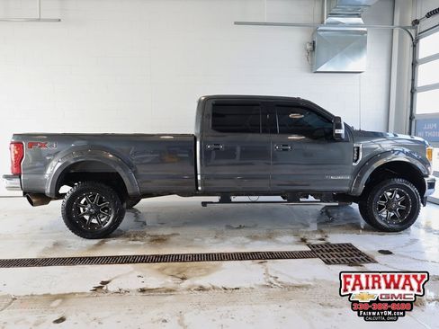 Used 2017 Ford F350 Lariat w/ Lariat Value Package image 1