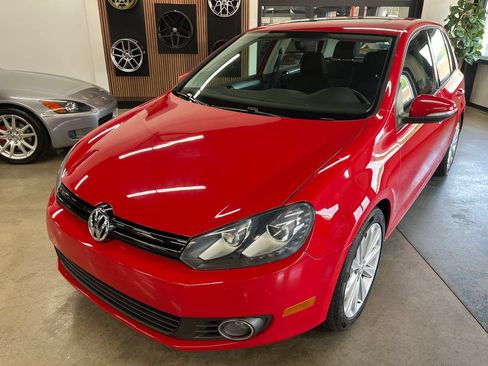 Used 2013 Volkswagen Golf TDI FWD image 2