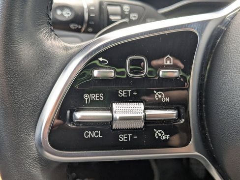 Certified 2022 Mercedes-Benz GLC 300 4MATIC image 11