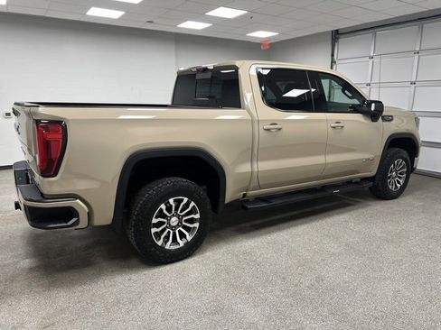 Used 2023 GMC Sierra 1500 AT4 w/ Technology Package image 11