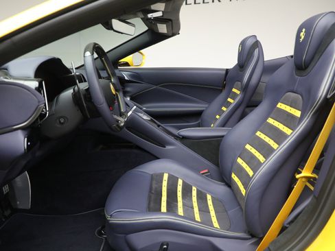 Certified 2025 Ferrari Roma image 14