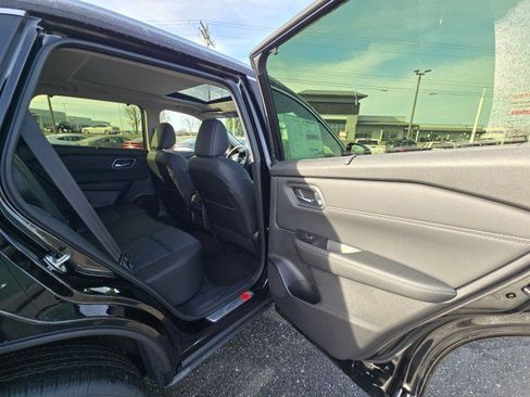 New 2026 Nissan Rogue Platinum w/ Tech Package image 13
