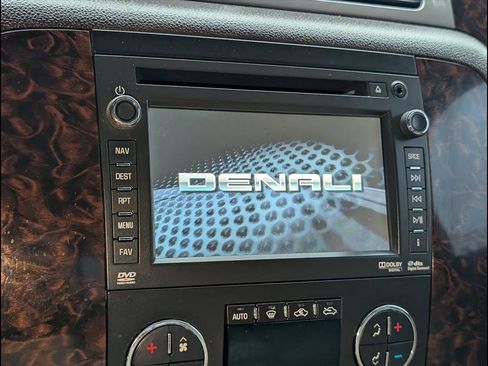 Used 2013 GMC Sierra 2500 Denali w/ Suspension Package, Off-Road image 17