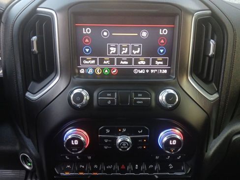 Used 2021 GMC Sierra 1500 AT4 w/ AT4 Premium Package AWD/4WD image 4