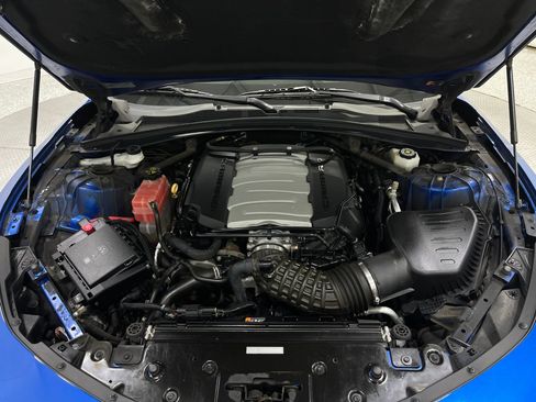 Used 2018 Chevrolet Camaro SS RWD image 25