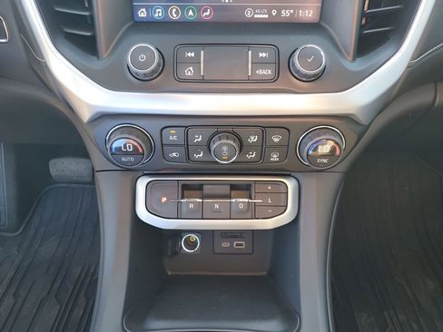 Certified 2023 GMC Acadia SLT image 40