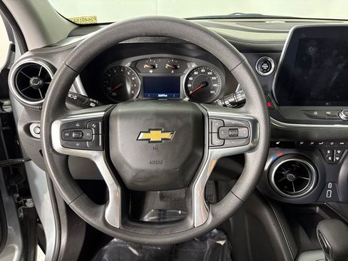 Used 2024 Chevrolet Blazer LT w/ Convenience Package FWD image 25