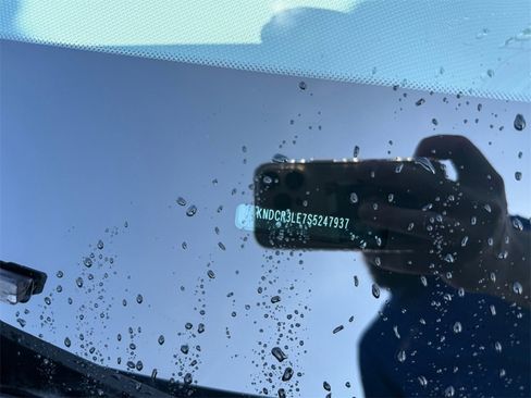 Used 2025 Kia Niro EX Touring image 30