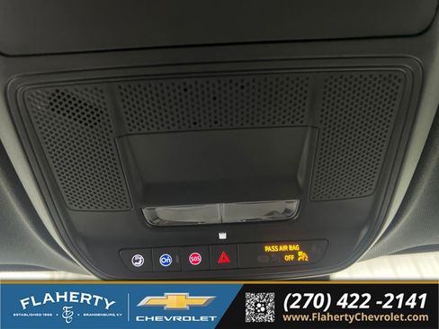 Used 2025 Chevrolet Traverse Z71 w/ Enhanced Driving Package AWD/4WD image 35