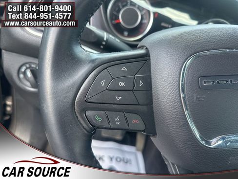 Used 2016 Dodge Challenger SXT image 12