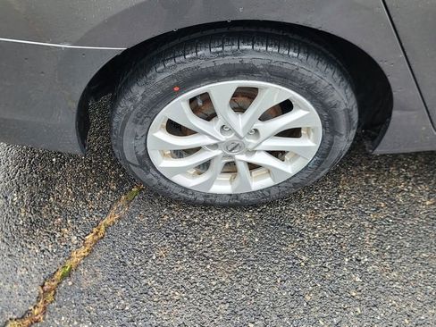 Used 2019 Nissan Sentra SV image 13