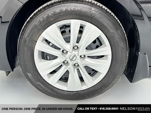 Used 2025 Nissan Sentra S image 28