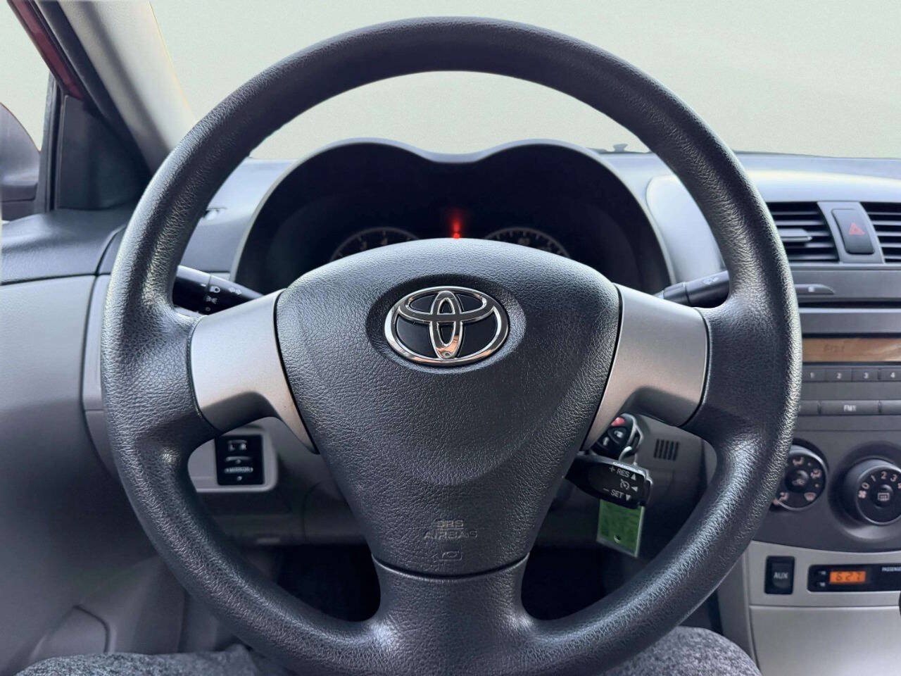 Used 2011 Toyota Corolla LE FWD image 29