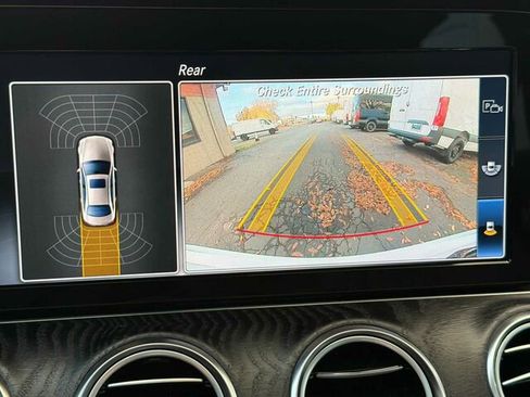 Used 2018 Mercedes-Benz E 300 image 25