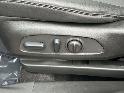 Used 2023 Buick Encore GX Select w/ Sport Touring Package image 31