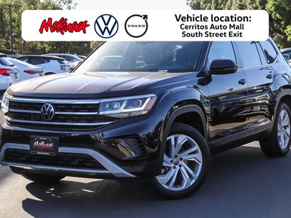 Used 2023 Volkswagen Atlas SE w/ Panoramic Sunroof Package