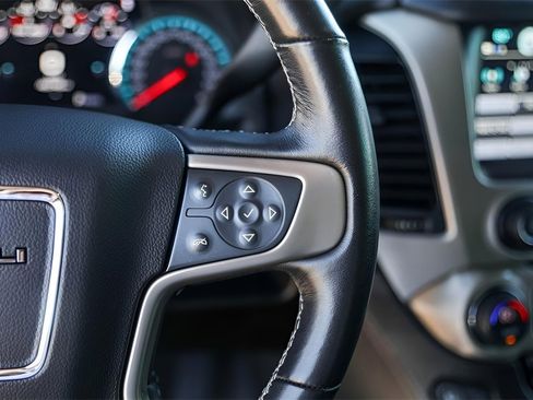 Used 2020 GMC Yukon Denali w/ Open Road Package image 16