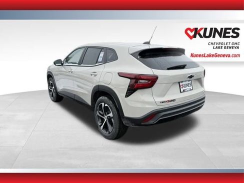 New 2026 Chevrolet Trax RS w/ Driver Confidence Package image 6