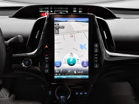Used 2022 Toyota Prius Prime XLE FWD image 12