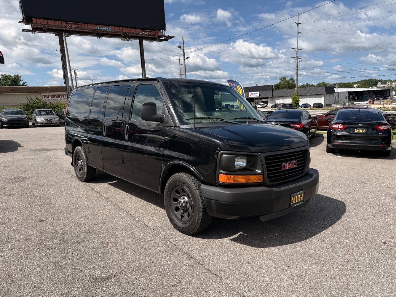 Used 2010 GMC Savana 1500 LS RWD image 4