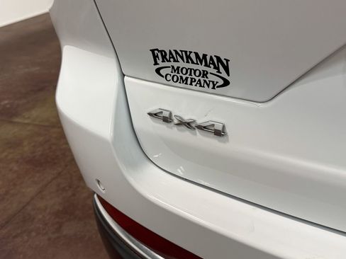 Used 2023 Jeep Grand Cherokee Limited image 54