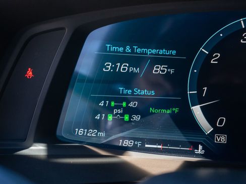 Used 2023 Chevrolet Corvette Stingray Coupe w/ Z51 Performance Package image 29