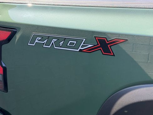 Used 2022 Nissan Frontier Pro-X RWD image 6