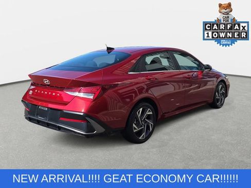 Used 2024 Hyundai Elantra SEL w/ Convenience Package FWD image 5