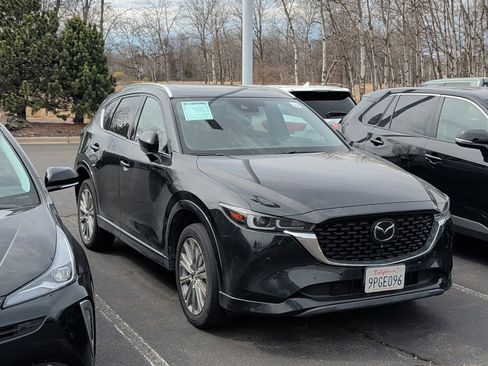 Used 2022 MAZDA CX-5 Signature image 2
