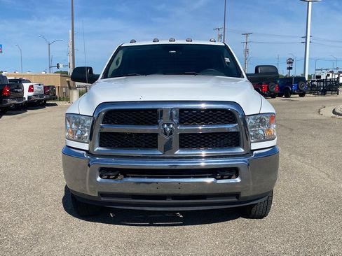 Used 2018 RAM 3500 Tradesman w/ Chrome Appearance Group AWD/4WD image 16