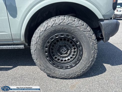 Used 2023 Ford Bronco Outer Banks AWD/4WD image 10