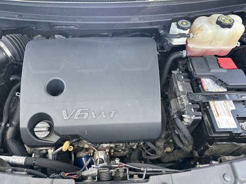 Used 2020 Chevrolet Traverse LS FWD image 33