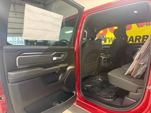 New 2026 RAM 1500 4x4 Crew Cab image 11