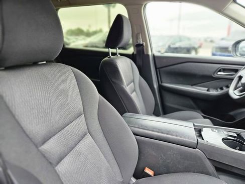 Certified 2024 Nissan Rogue SV FWD image 14