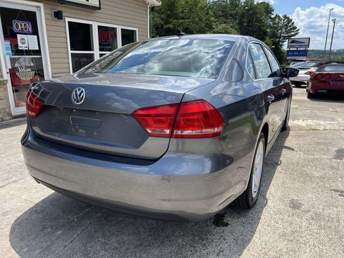 Used 2014 Volkswagen Passat 2.5 SE image 10
