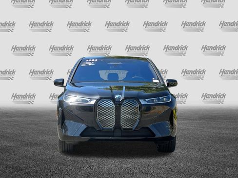 Used 2024 BMW iX xDrive50 w/ Sport Package AWD/4WD image 10