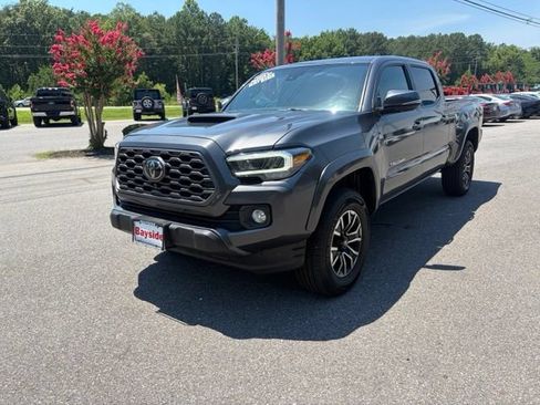 Used 2022 Toyota Tacoma TRD Sport w/ TRD Premium Sport Package AWD/4WD image 7